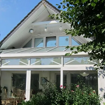 Schoene Im Haus Sonnengarten Mit Wlan Und Parkplatz In Achim Bei Bremen Apartment