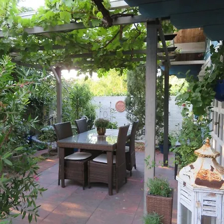 Schöne Im Haus Sonnengarten Mit Wlan Und Parkplatz In Achim Bei Bremen Apartment *